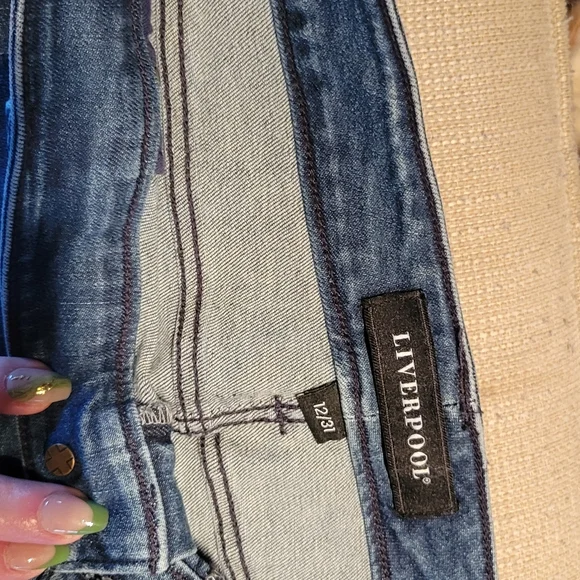 Liverpool jean skirt size 12/31 new - Picture 3 of 3